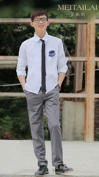  成都中大学校校服加工 